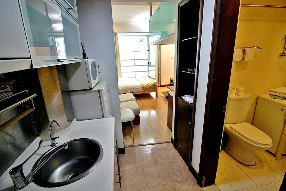 New Space Huiyuan Apartment - Tap to explore photos
