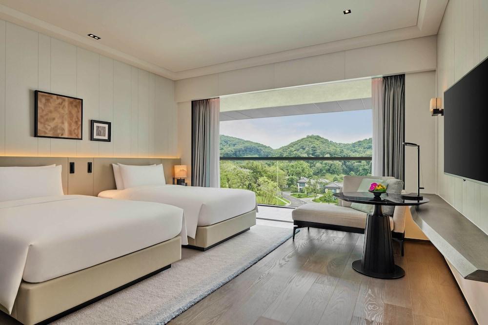 Oriental Resort Guangzhou Room Type - Superior Room