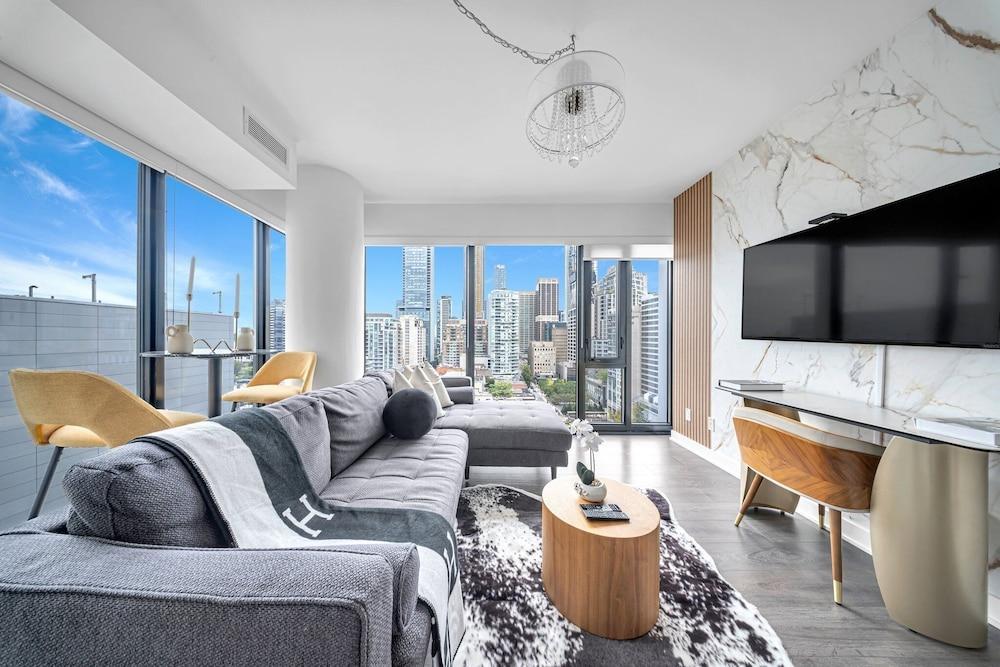 Bellair Yorkville