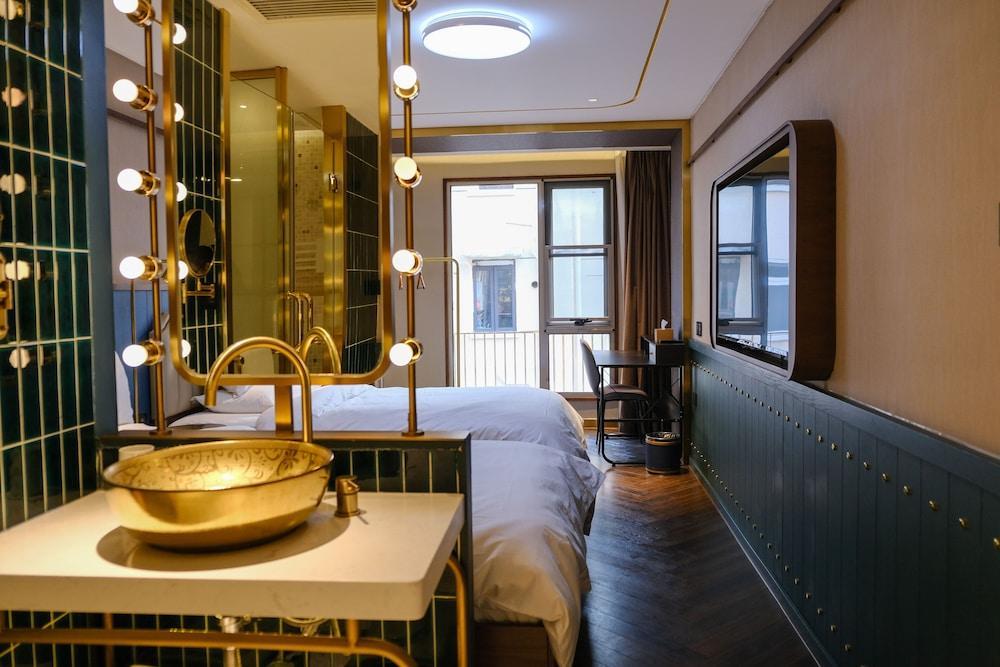 Shanghai Jinli S Hotel (Xinhua Road Jiaotong University Branch) Room Type - Design Twin Room