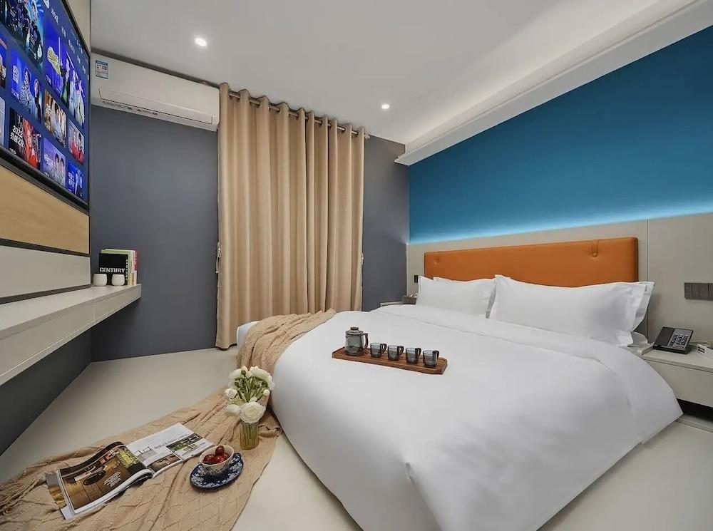 Juman Hotel Room Type - Comfort Room