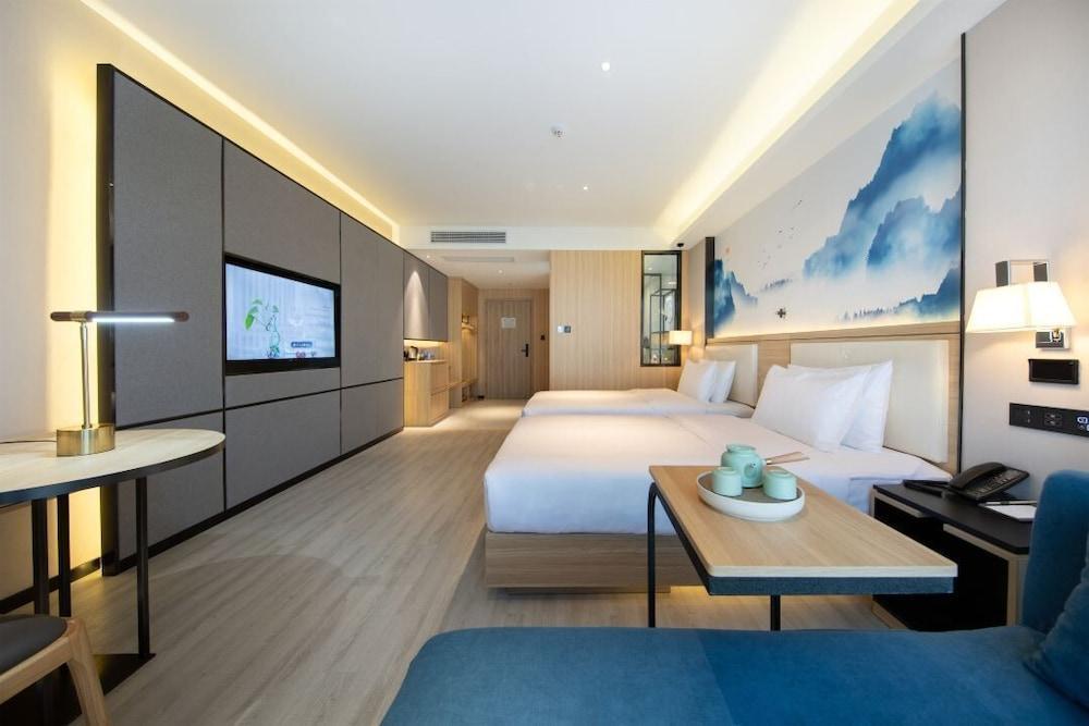 Ausotel by Argyle Baiyun Hotel - Tap to explore photos