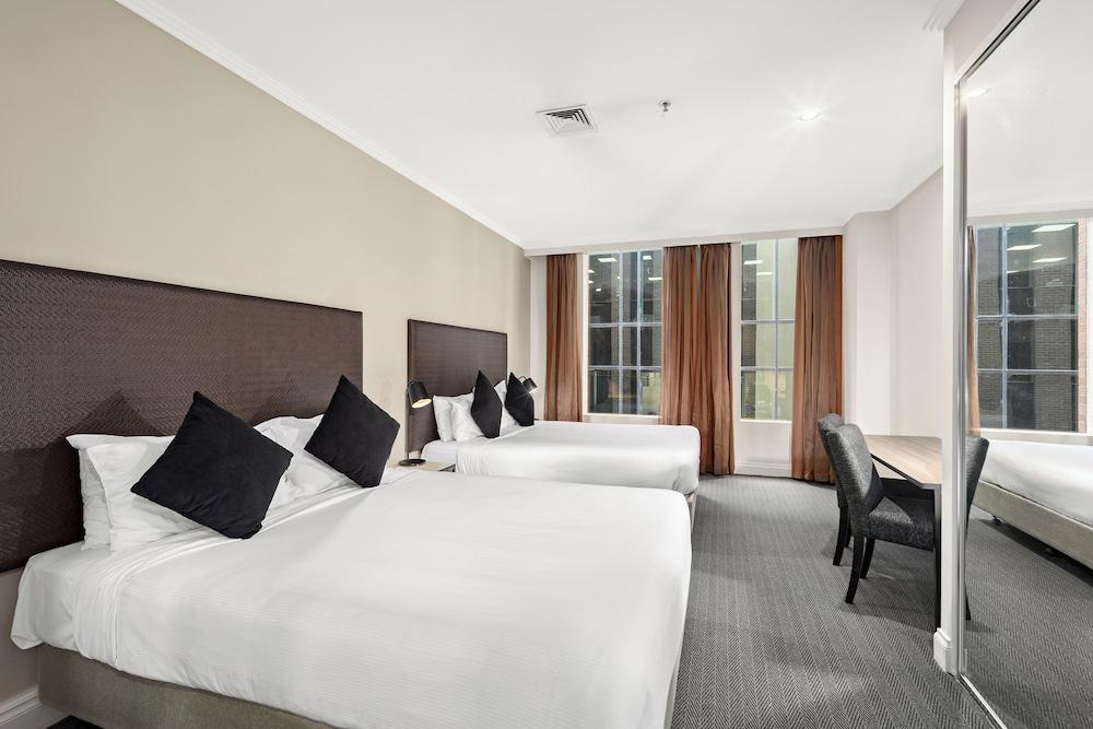 Melbourne City Suites Room Type - Family One Bedroom Apartment