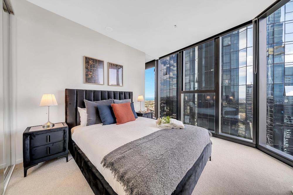 Melbourne Square Apartments Room Type - 2 Bedroom 2 Bathroom Premier Apartment