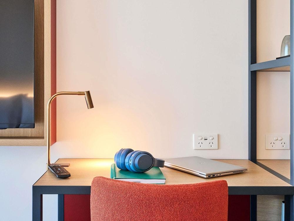 Ibis Styles Melbourne Airport - Tap to explore photos