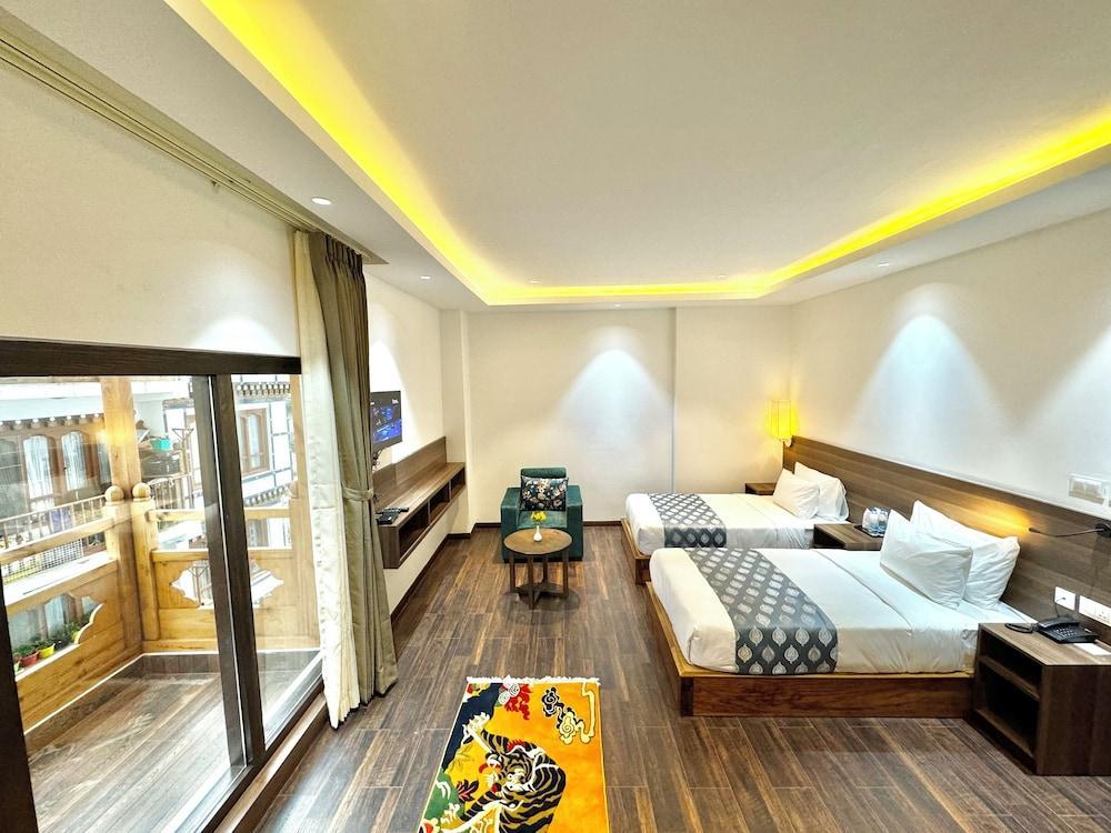 Asura Hotel Room Type - Comfort Twin Room, 1 Bedroom, Air conditioning, City View