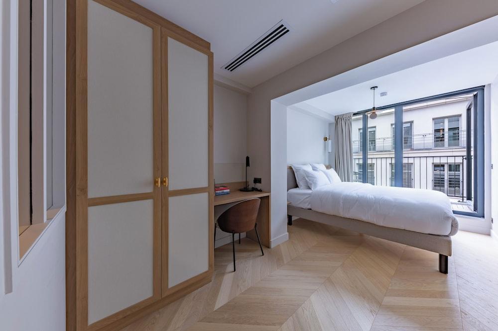 Aparthotel Quartier Libre Opéra Room Type - Executive Apartment, 1 Queen Bed with Sofa bed, Non Smoking, Balcony Aparthotel Quartier Libre Opéra Room Type - Executive Apartment, 1 Queen Bed with Sofa bed, Non Smoking, Balcony
