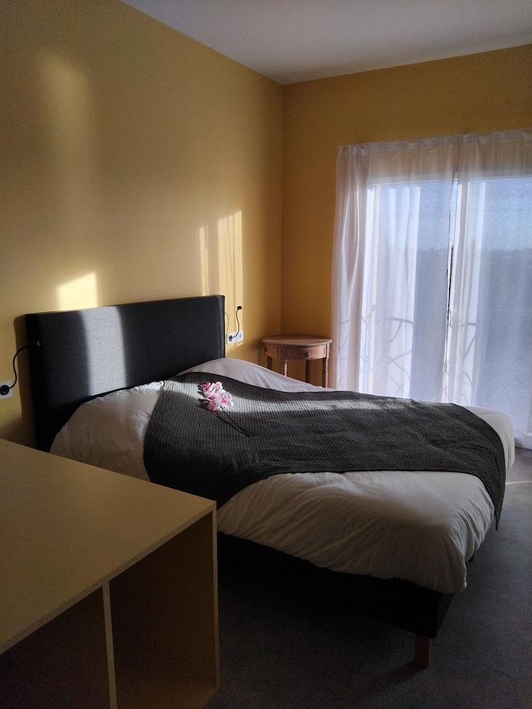 L'Atelier sur Seine Room Type - Quadruple Room, Private Bathroom, Garden View (Renoir)