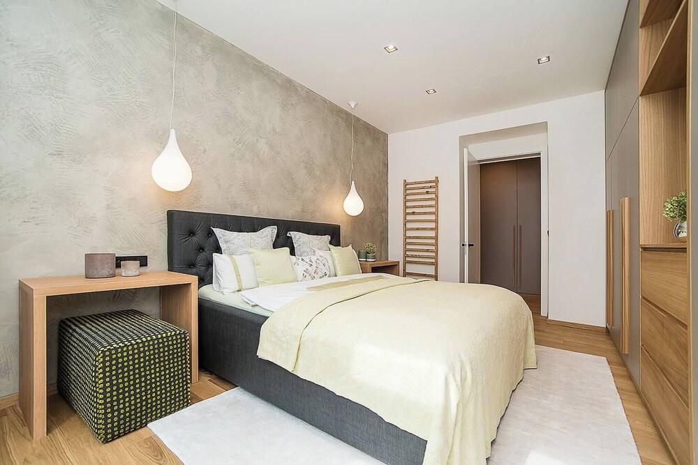 Charming Apartment In Famous Area
