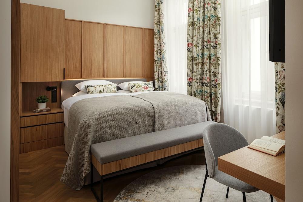 R16 Residences Prague Room Type - R16 Studio Apartment