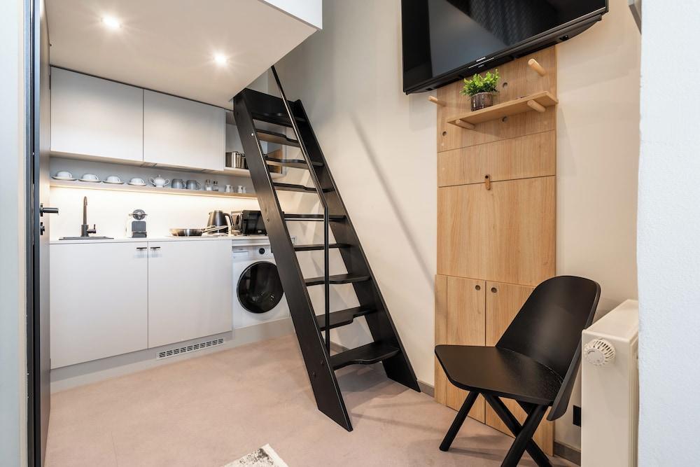 HONEST Karlín Room Type - City Room