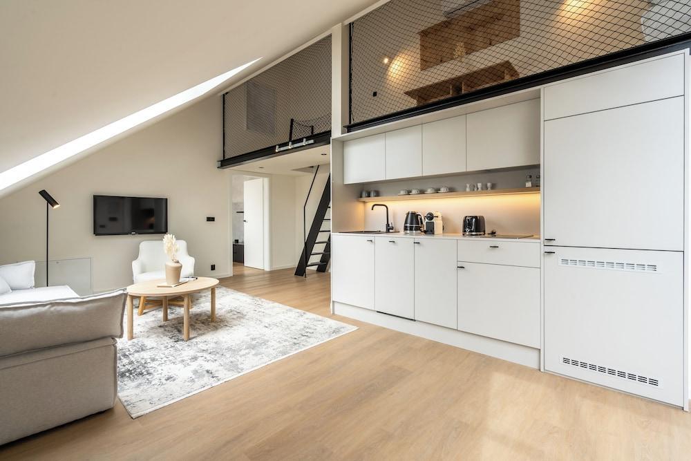 HONEST Karlín Room Type - City Penthouse