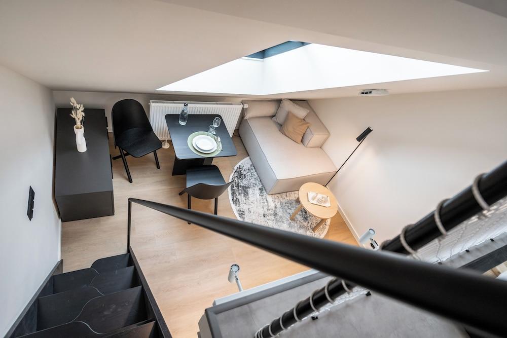 HONEST Karlín Room Type - Elite Loft