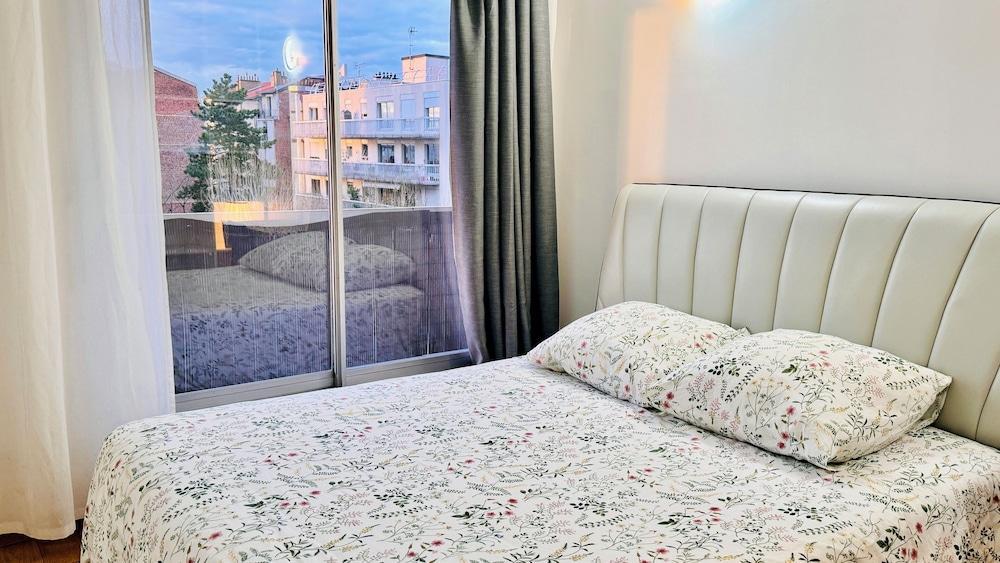 Une chambre chez Léa à Paris La Défense