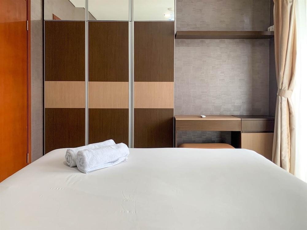 Comfort 1Br Apartment At Thamrin Residence - Tap to explore photos
