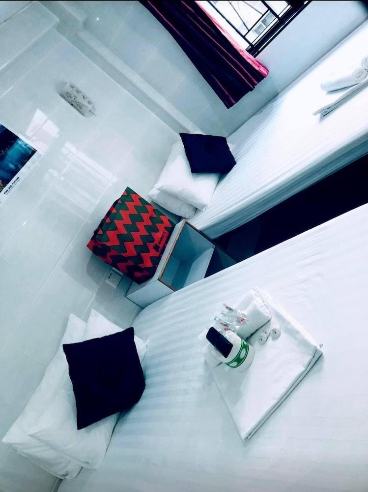 KATHMANDU GUEST HOUSE Room Type - Quadruple Room, 2 Double Beds, Non Smoking