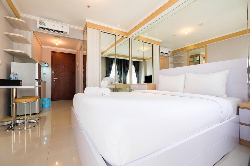 Spacious Studio Apartment Signature Park Grande - Tap to explore photos