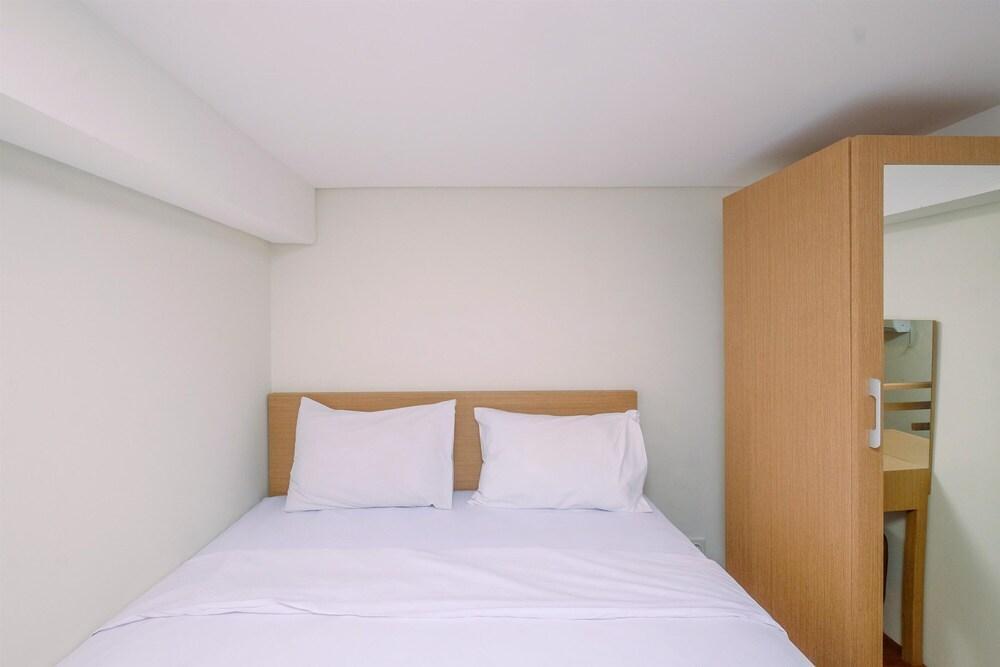Cozy And Nice Studio Loft Apartment At Apple 1 Condovilla Room Type - Studio