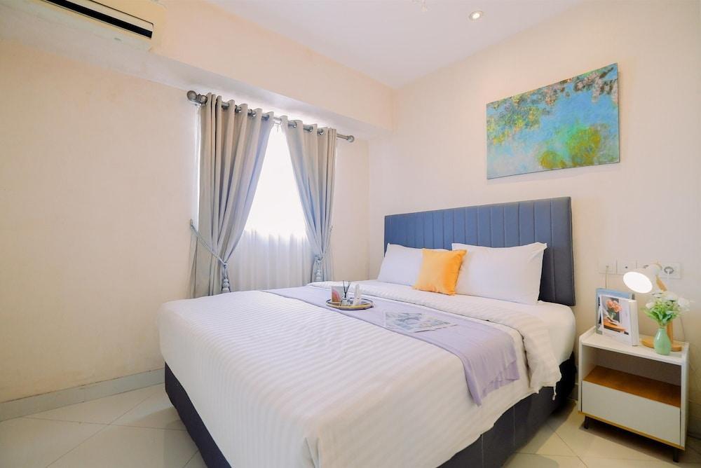 Homey And Big Studio Apartment At The Wave Kuningan Room Type - Studio
