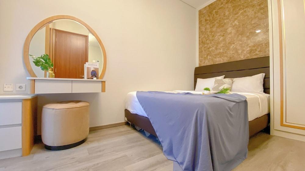 Nice And Restful 2Br At Sudirman Suites Apartment - Tap to explore photos