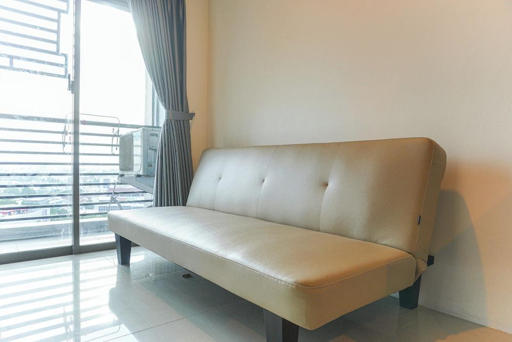 Simply Look And Cozy 1Br Gp Plaza Apartment - Tap to explore photos