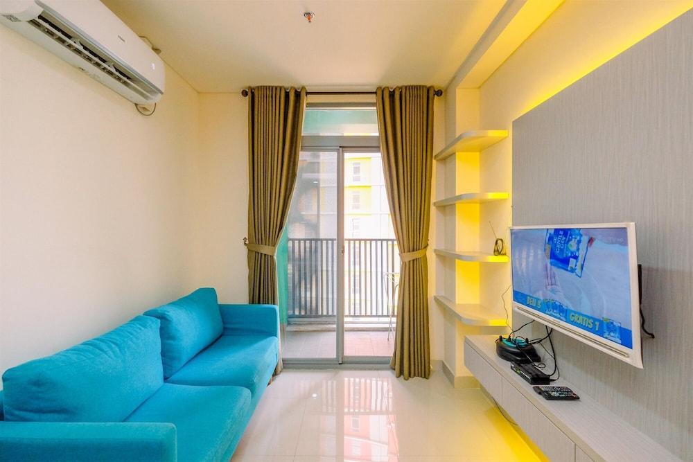 Homey And Nice 1Br Apartment Pejaten Park Residence - Tap to explore photos