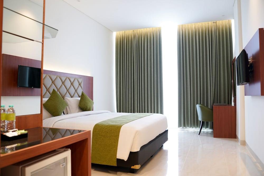 Luxury Inn Arion Hotel Rawamangun Room Type - Deluxe Double Non-Smoking