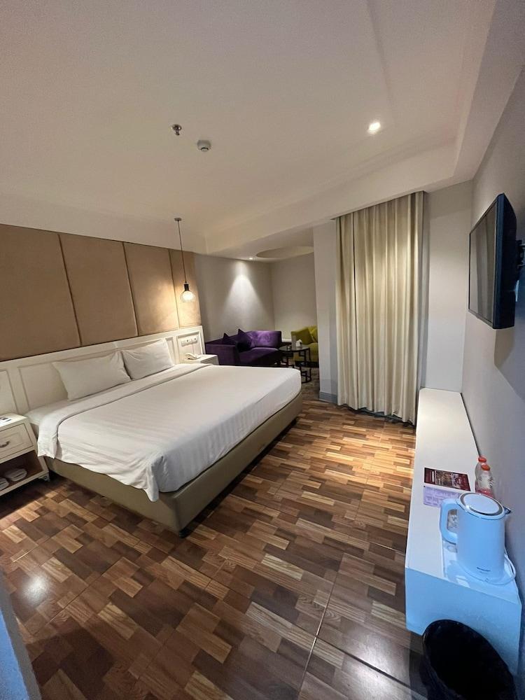 Daima Norwood Hotel Room Type - Business Room