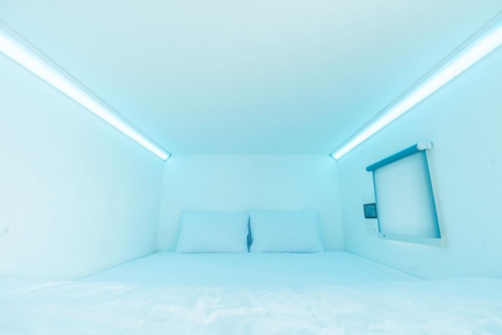 Bobopod ITC Kuningan Jakarta Room Type - Earth Double