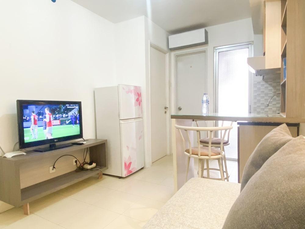 Well Furnished And Homey 2Br Bassura City Apartment - Tap to explore photos