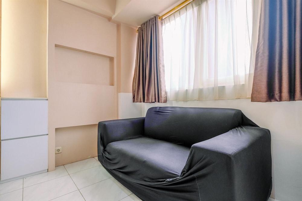 Nice Studio At Sahid Metropolitan Apartment - Tap to explore photos