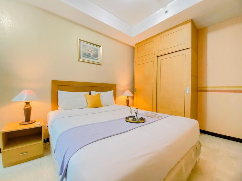 Good Place 2Br Apartment Bellagio Residence - Tap to explore photos
