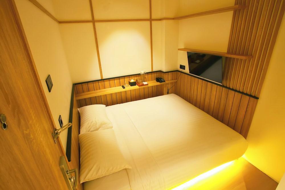 Mimaru Hotel Jakarta Mangga Besar Room Type - Superior Room