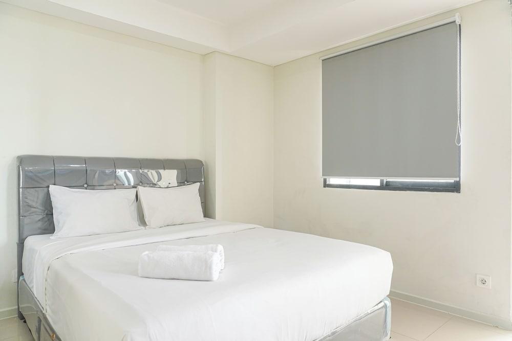 Strategic And Nice Studio At Daan Mogot City Apartment - Tap to explore photos
