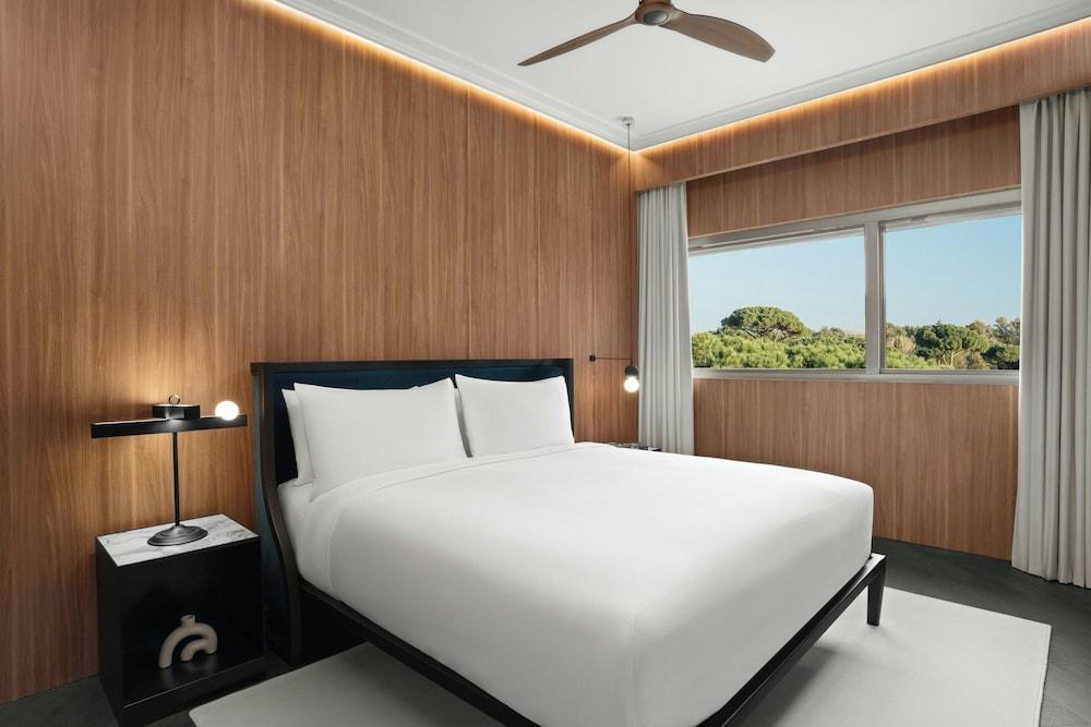 Cardo Roma, Autograph Hotel Room Type - Deluxe Room, 1 King Bed with Sofa bed Cardo Roma, Autograph Hotel Room Type - Deluxe Room, 1 King Bed with Sofa bed