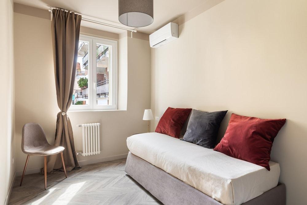 Vatican Lovely And New 2 Br Apartment - Tap to explore photos