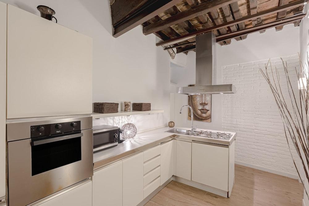 Campo Dei Fiori - Grotte Room Type - Luxury Apartment