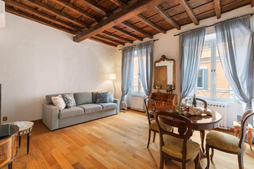 Monti Charming Amphora Apartment - Tap to explore photos