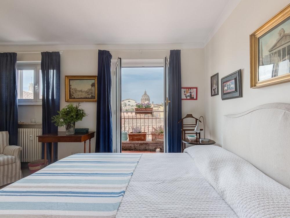 Palazzo Lovatelli Luxury Penthouse - Tap to explore photos