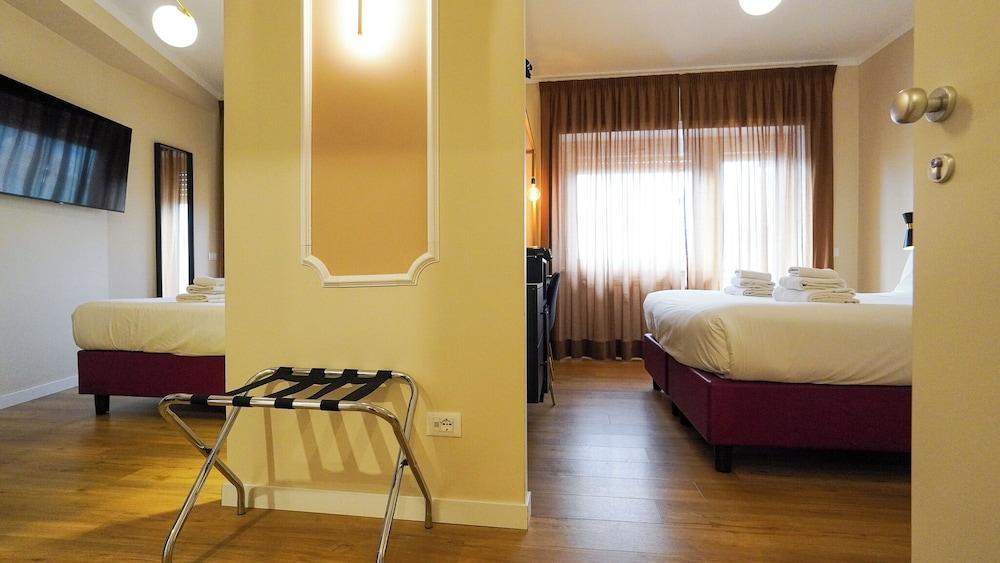 SUITES 51 Room Type - Family Suite