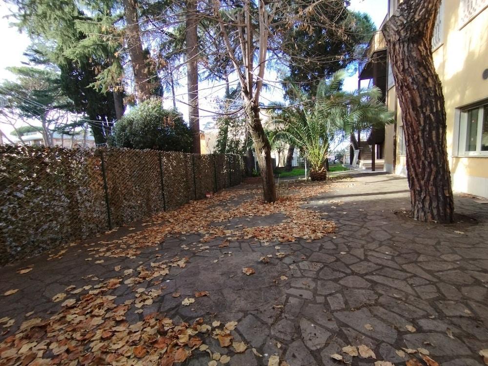 Casa Amica Guest House - Tap to explore photos