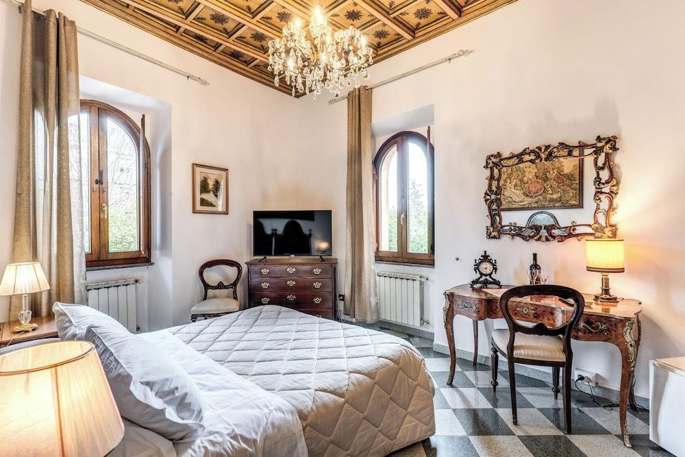 Villa Alberici Room Type - Comfort Double Room, Refrigerator, Garden View