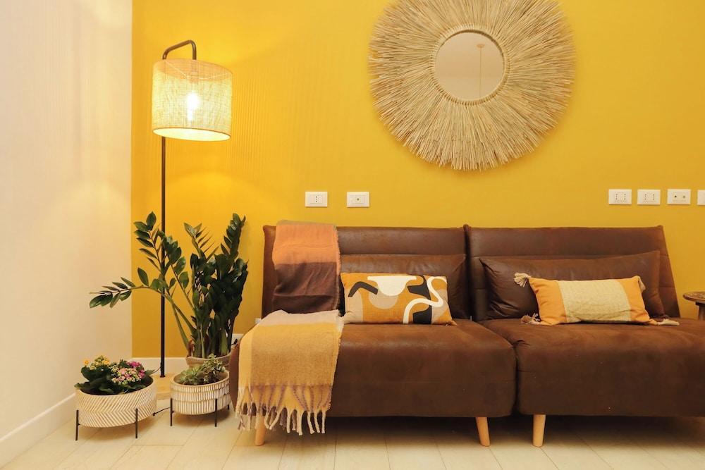 Flatinrome Trastevere 2 - Jacuzzi Room Type - Deluxe Apartment