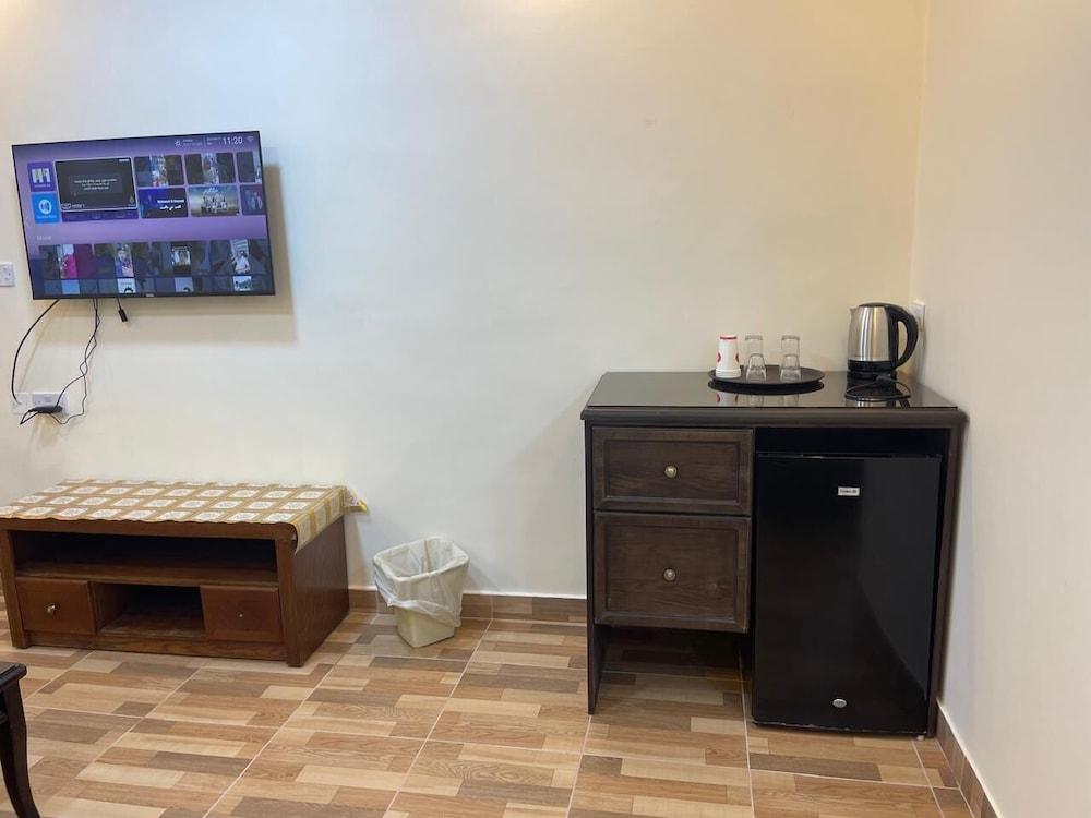 Al Ahfad Hotel Apartments Room Type - Comfort Studio