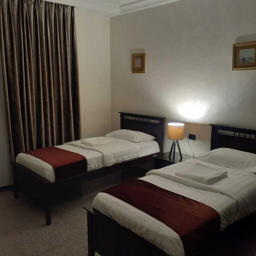 Tamrah Suites Hotel Room Type - Economy Double Room