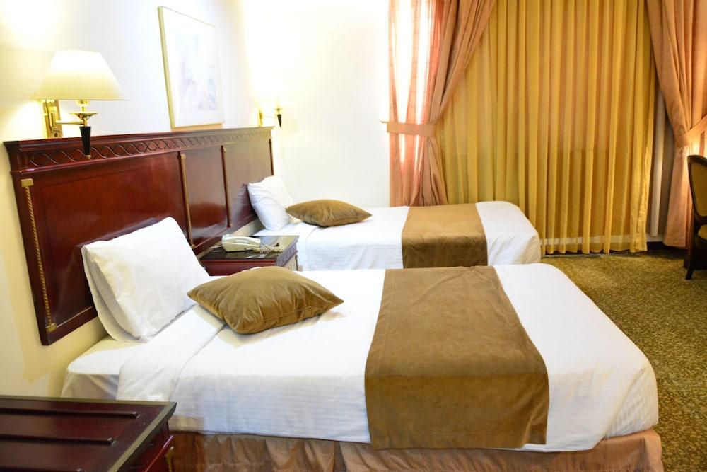rakeen hotel Room Type - Deluxe Double or Twin Room