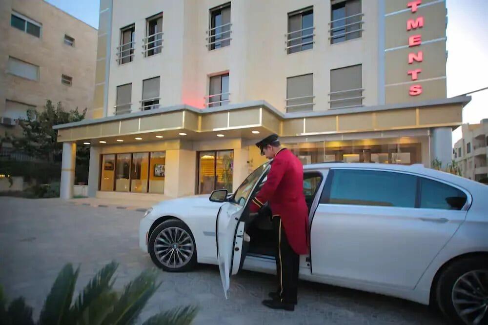 Lancaster hotel apartments