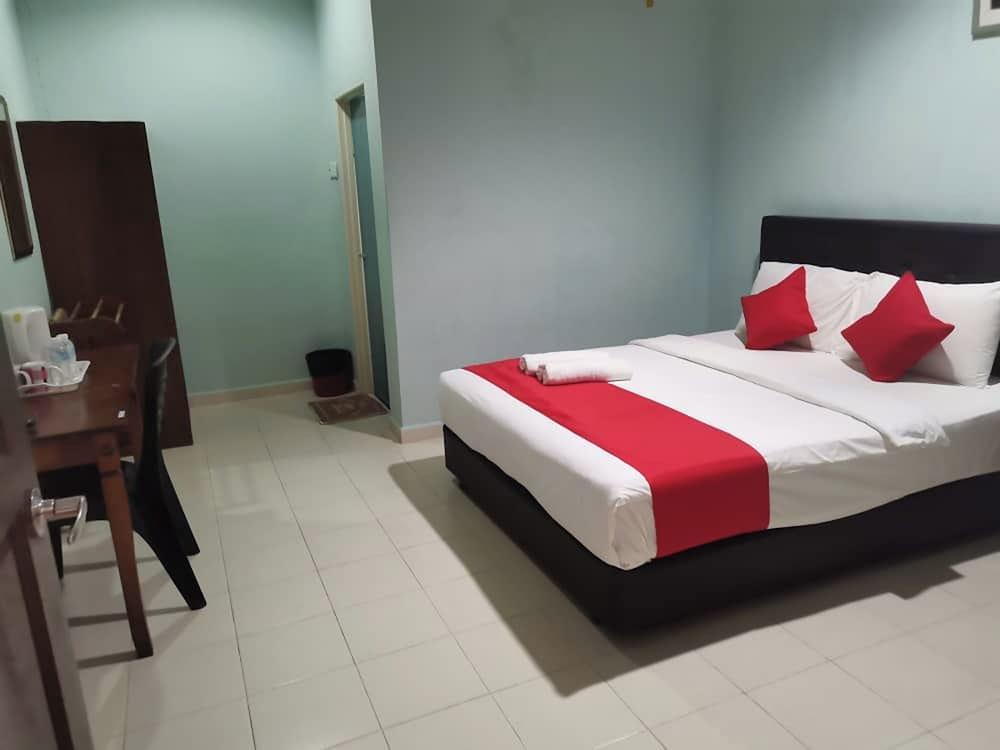 Langkawi Tok Jah Guest House Pantai Cenang - Tap to explore photos