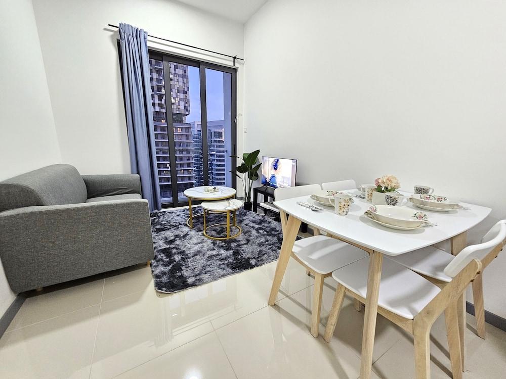 Southlink Lifestyle Apartment Bangsar Room Type - Family Apartment, Balcony, City View