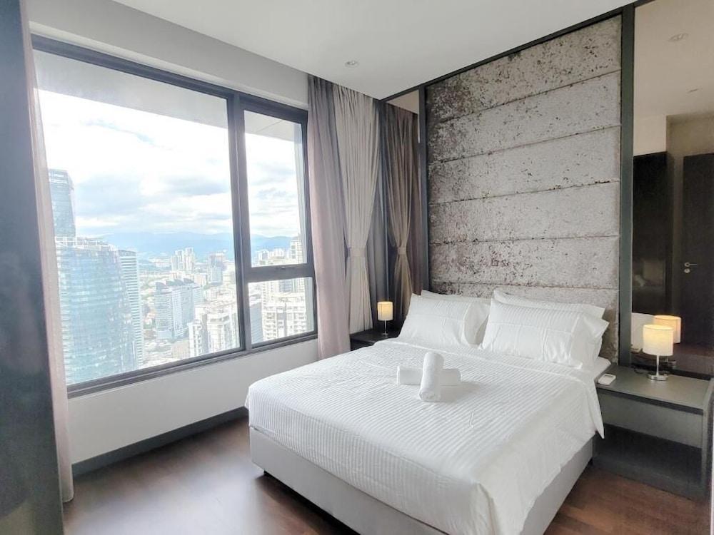 ASTRA At 8 Kia Peng Suites Room Type - 2 Bedroom City View